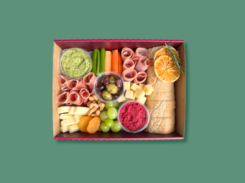 Entertainer Medium Box