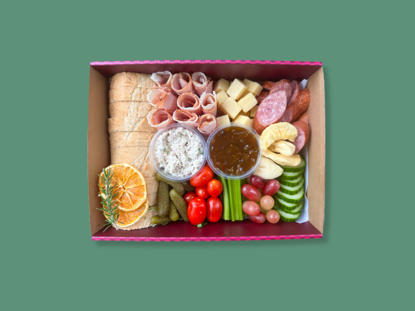 Rustic Ploughman Medium Box